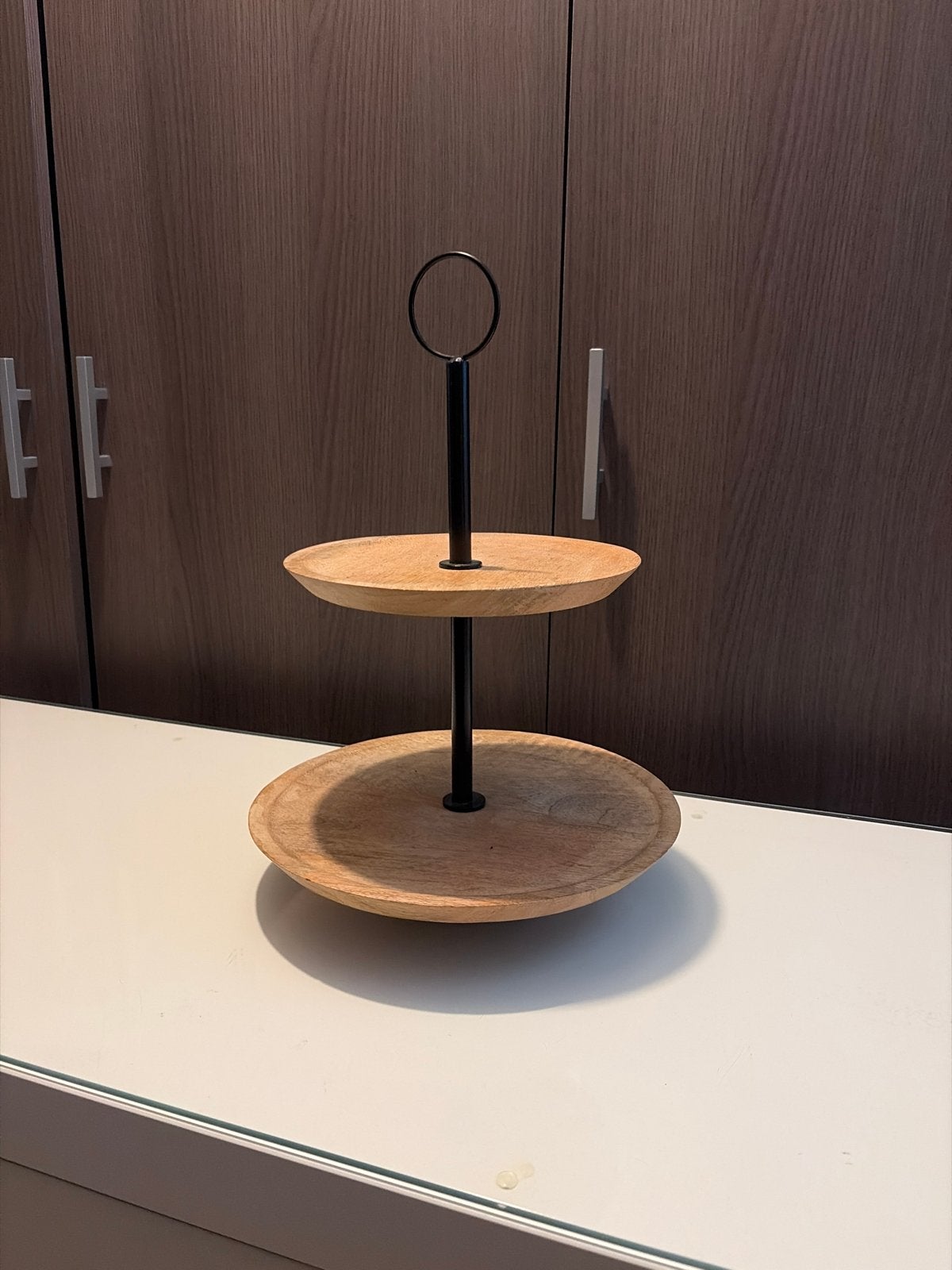 Houten etagere met 2 lagen, Ophalen, Zo goed als nieuw, Rond, Hout