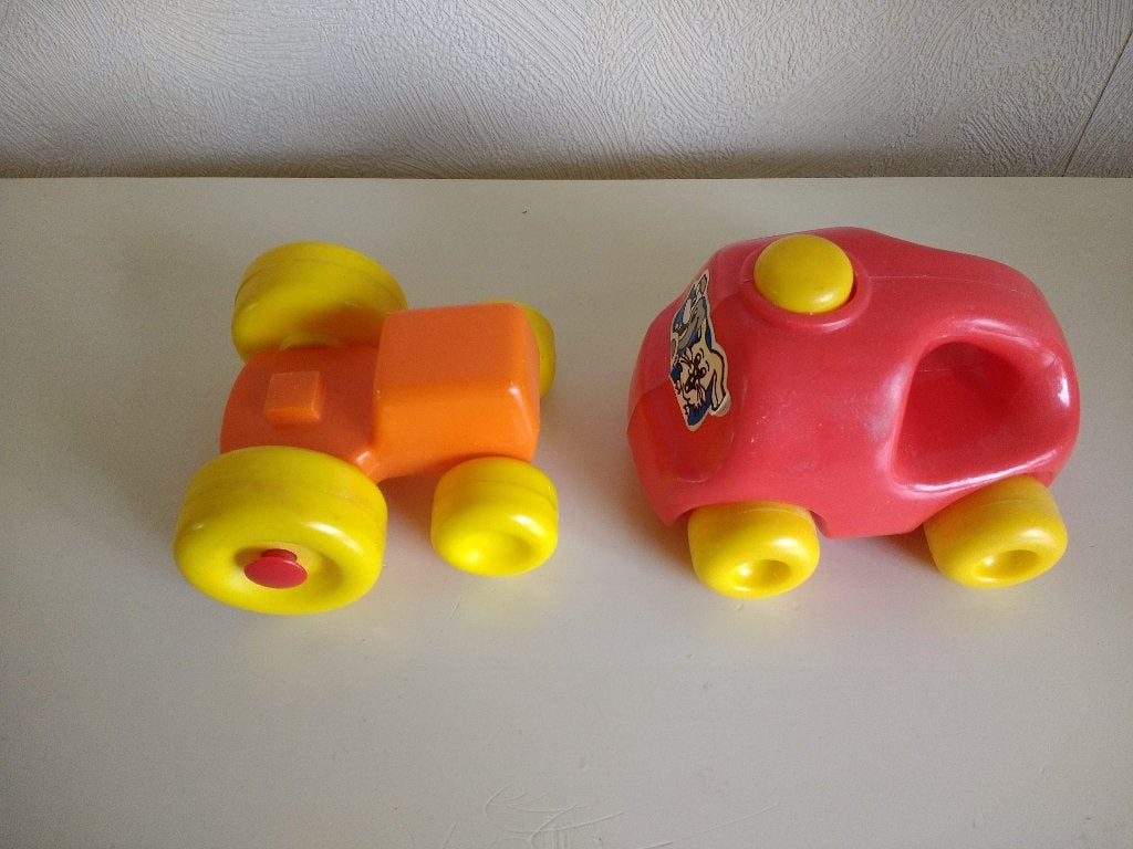 Eenvoudige plastic auto en tractor voor peuters, jong kind, Ophalen of Verzenden, Gebruikt
