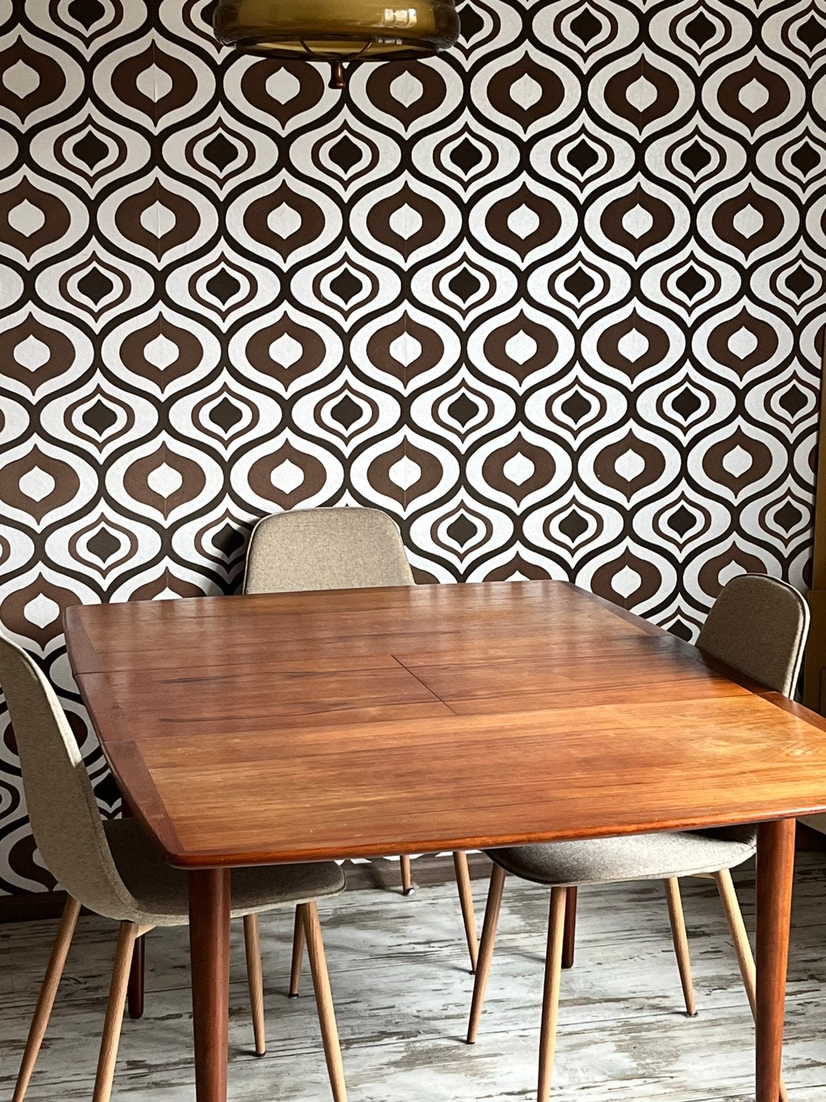 Uitschuifbare vintage eettafel, Huis en Inrichting, Tafels | Eettafels, Ophalen, Gebruikt, Vierkant, Vier personen