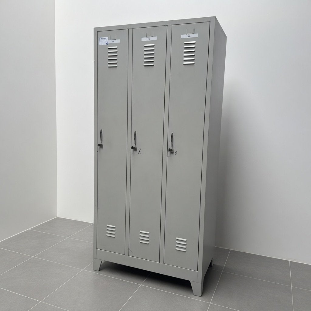 3-deurs lockerkast / kledingkast met schade - 185x87x50 cm, Niet ingevuld, Gebruikt, Niet ingevuld, Niet ingevuld