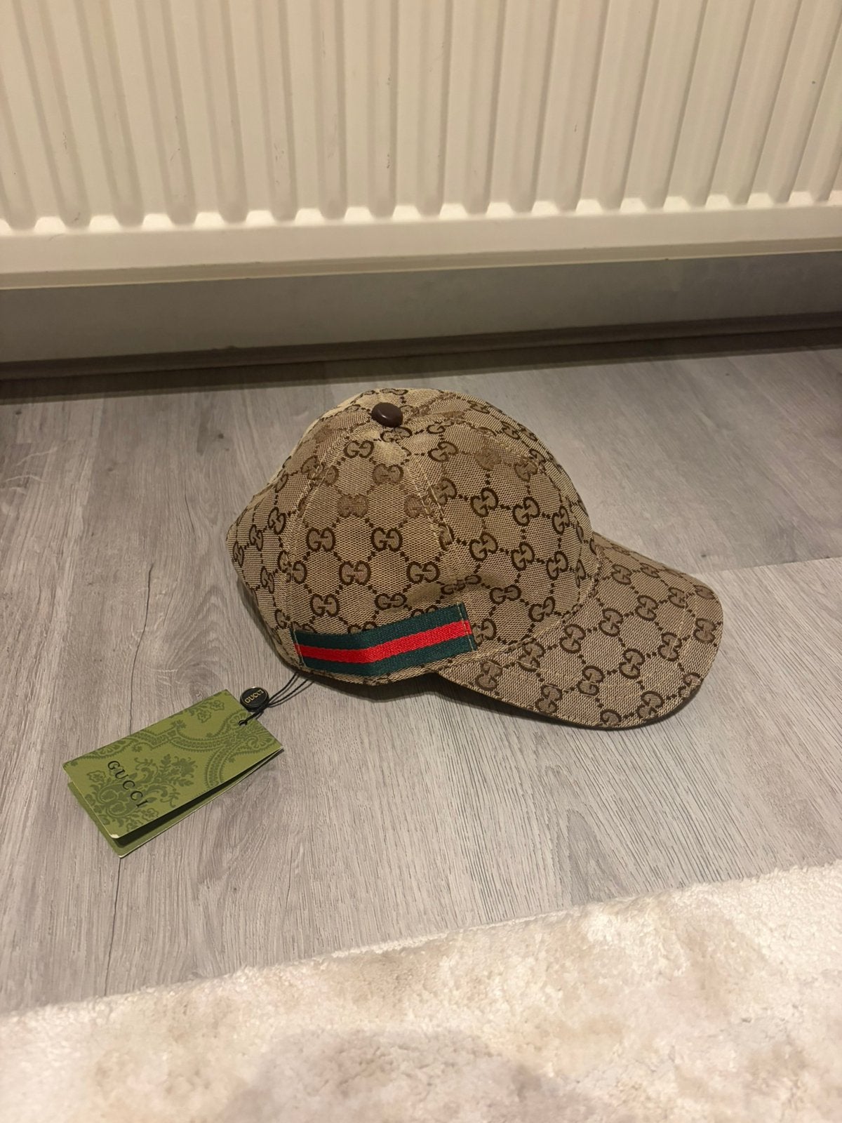 Gucci Pet Nieuw | Met kaartje | Maat M, Ophalen of Verzenden, Nieuw, 57 cm (M, 7⅛ inch) of minder, Pet