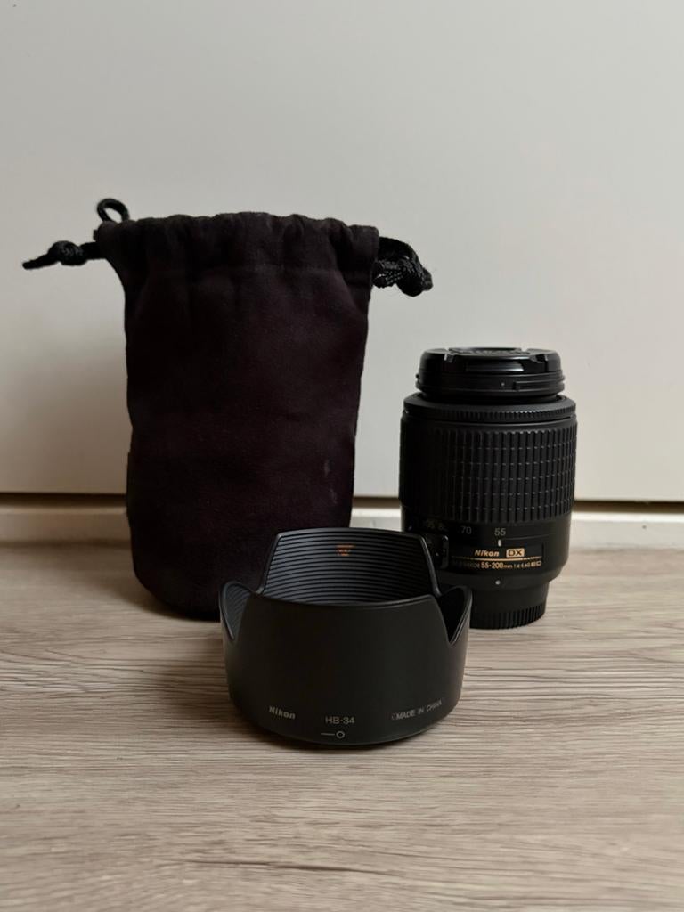 Nikon AF-S DX Nikkor 55-200mm f/4-5.6G ED VR Lens, Ophalen of Verzenden, Zo goed als nieuw, Telelens, Zoom
