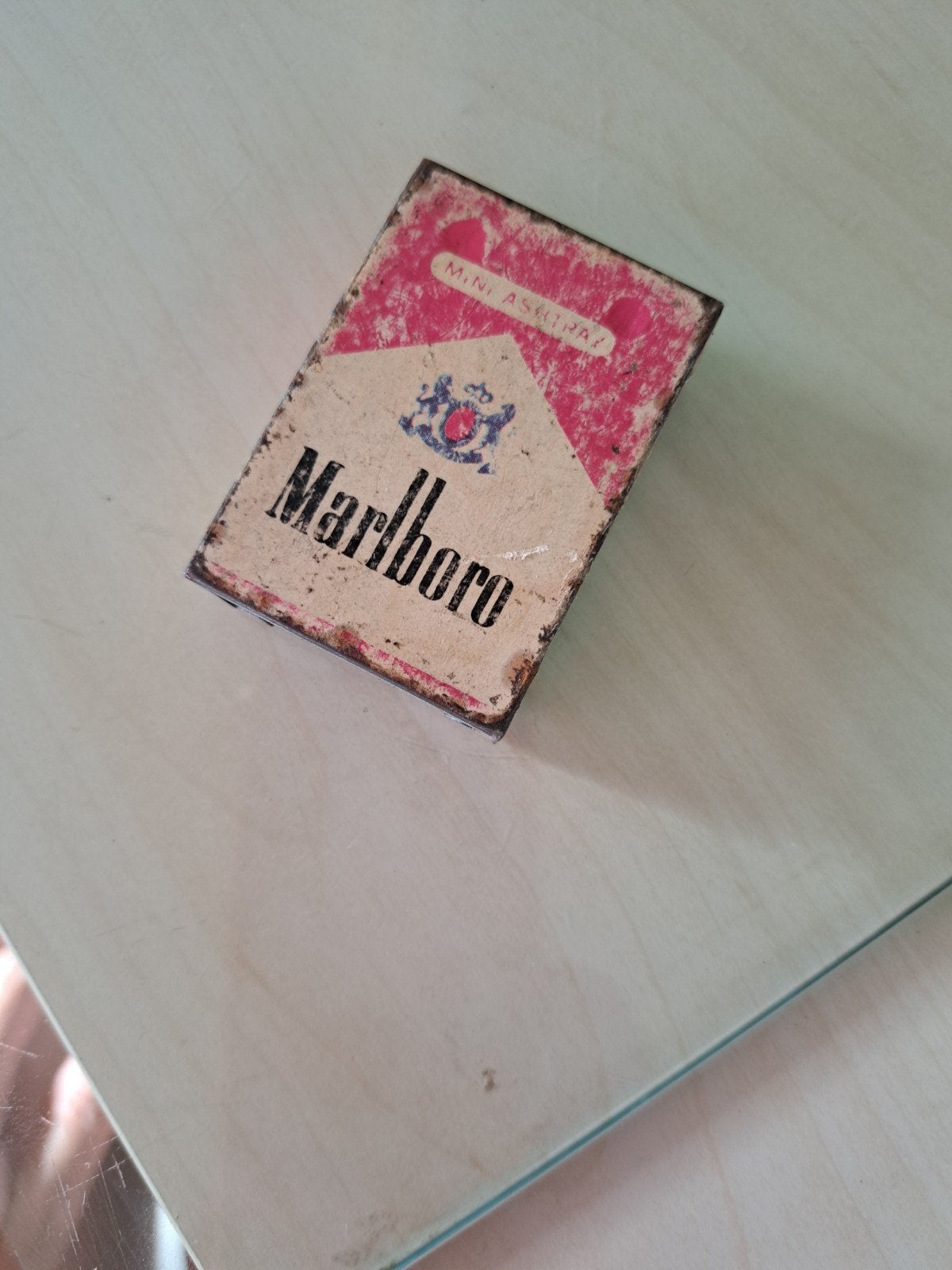 Vintage Marlboro Mini Asbak - Draagbaar en Uniek, Verzamelen, Ophalen of Verzenden, Gebruikt, Asbak
