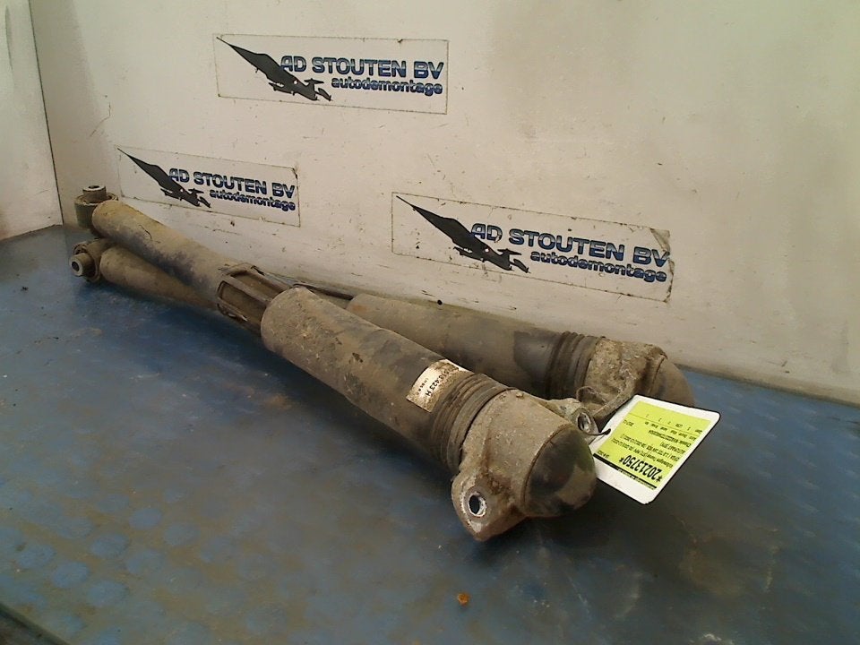 Schokbrekerset Achter Volkswagen Touran (5T1) 5Q0513423H, Gebruikt, Volkswagen, Volkswagen AG, Kundenbetreuung@volkswagen.de