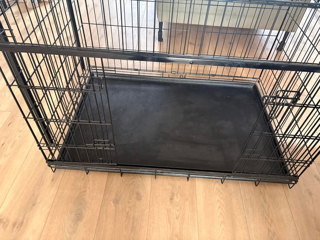 Adori bench 107x71x79, 2 schhifdeuren, Ophalen, 65 tot 100 cm, Hondenhok, Zo goed als nieuw