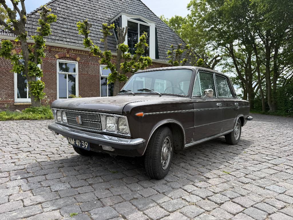Fiat 125 1.6 Special 1971 met unieke patina, Auto's, 1025 kg, 4 cilinders, Bruin, 100 pk