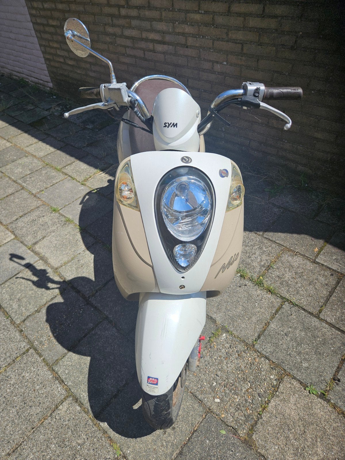 Sym mio is een opknaper, Ophalen