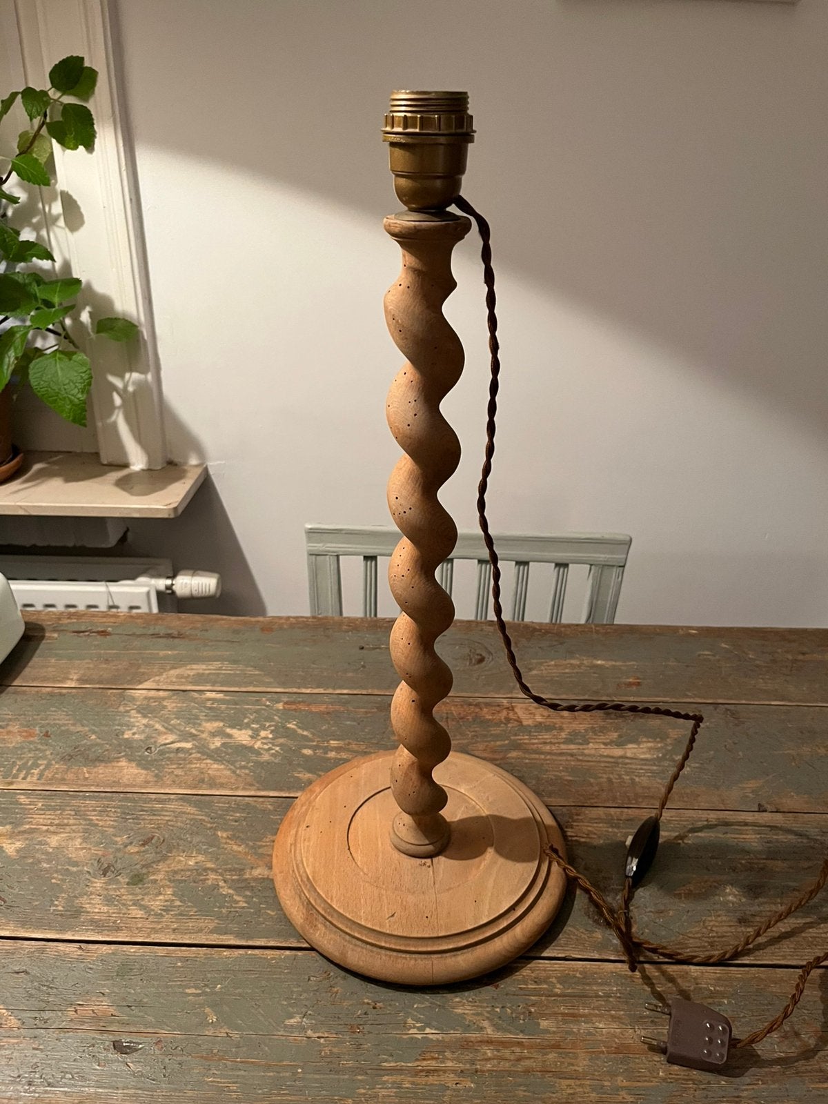 ANTIEKE HOUTEN LAMPENVOET BARLEY TWIST KLASSIEK, Antiek en Kunst, Ophalen of Verzenden