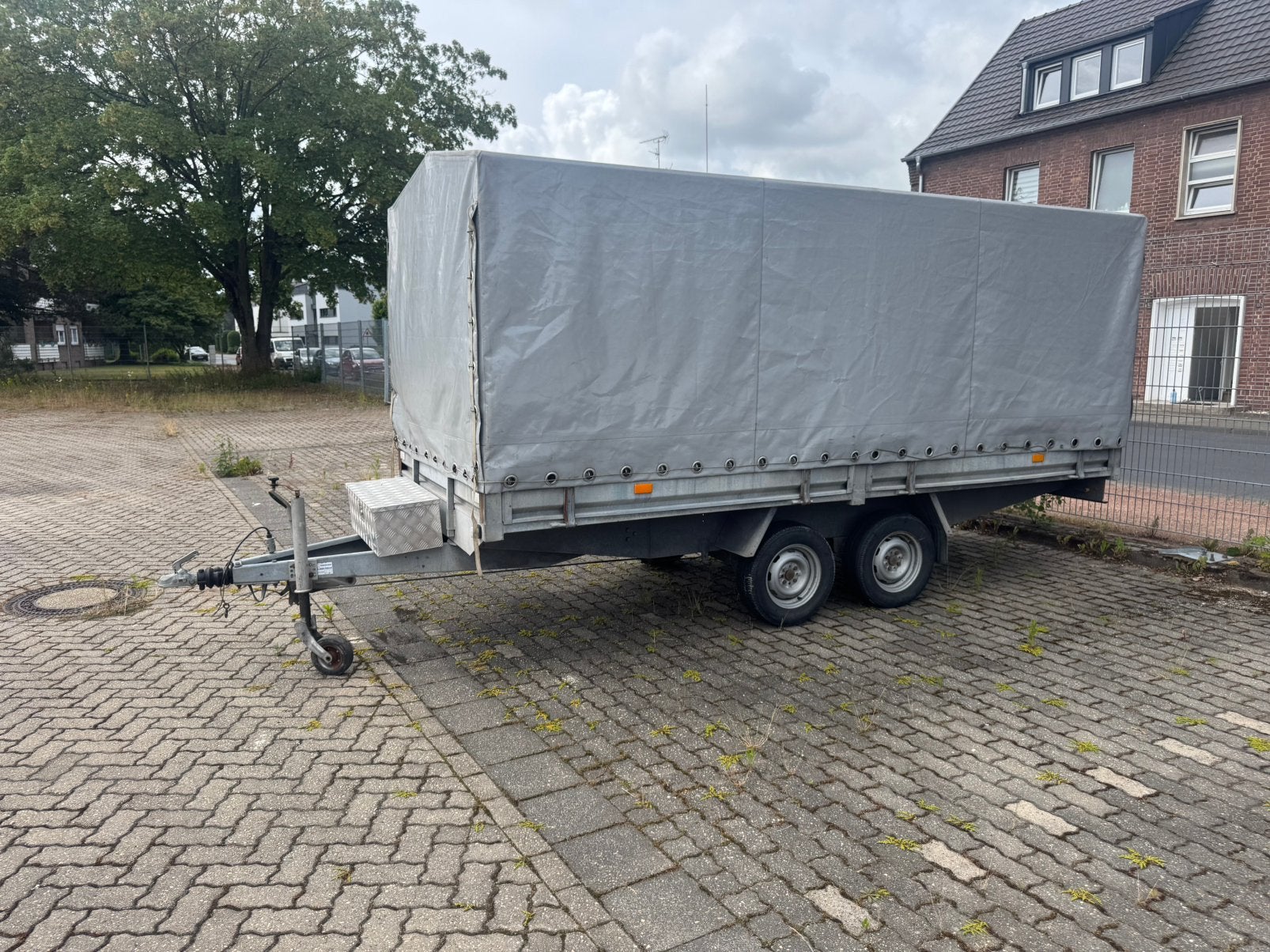 Aanhanger met huif autoambulance en kiep te huur, Ophalen of Verzenden, Zo goed als nieuw