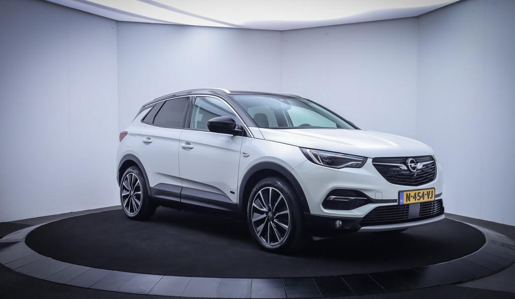 Opel Grandland X 1.6T 300Pk Hybrid4 Innovation FULL LED | AC, Auto's, Opel, 77 km/l, 4 cilinders, Leder en Stof, Wit
