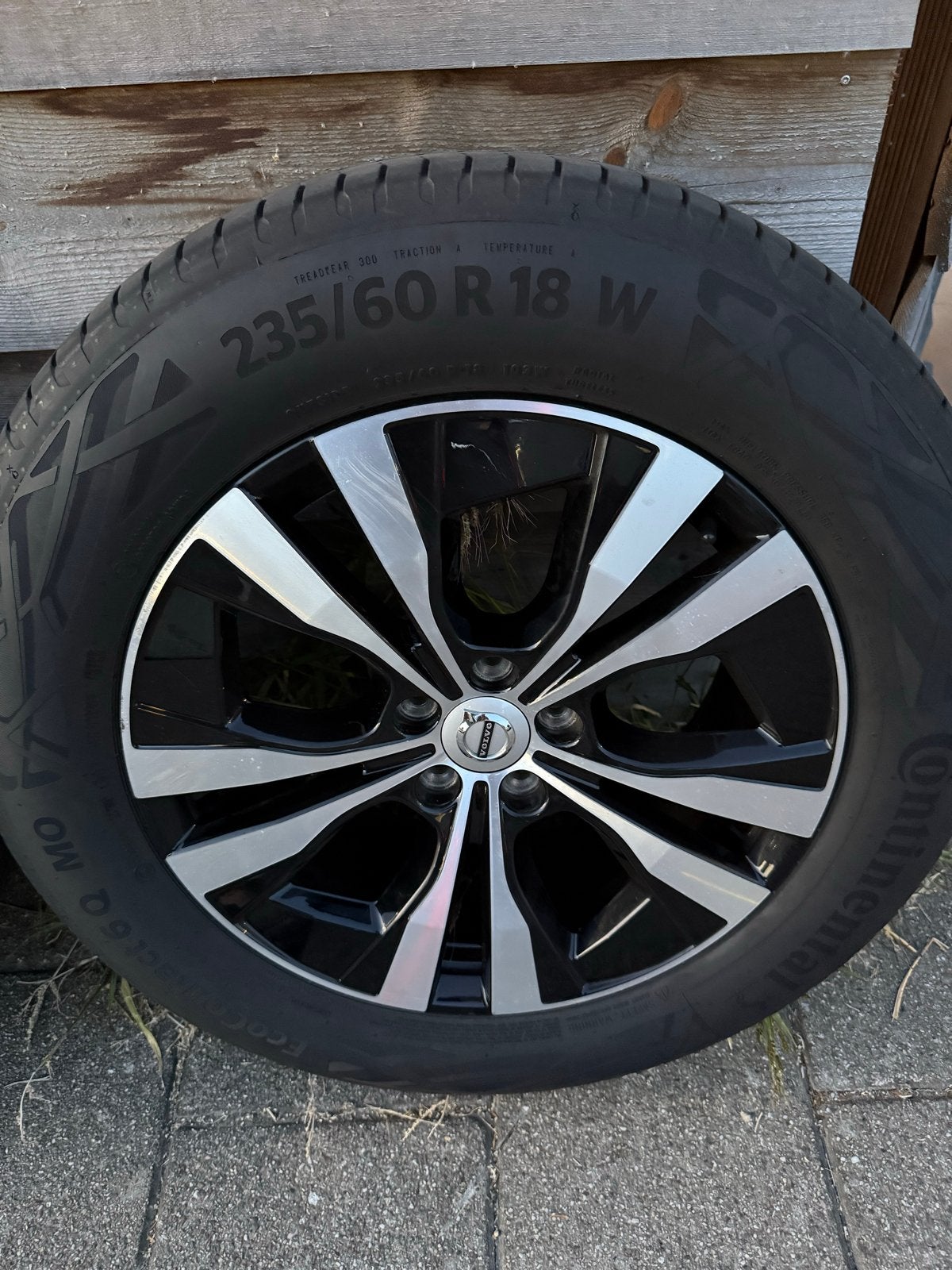 Originele Volvo XC60 18 inch velgen + Continental 235/60 R18, Ophalen, 18 inch, Gebruikt, Banden en Velgen