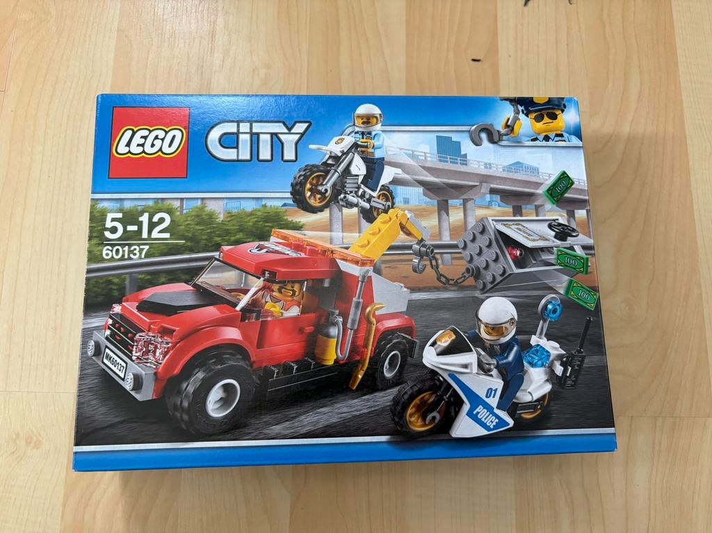 Lego city 60137 sleeptruck politie, Ophalen of Verzenden, Nieuw