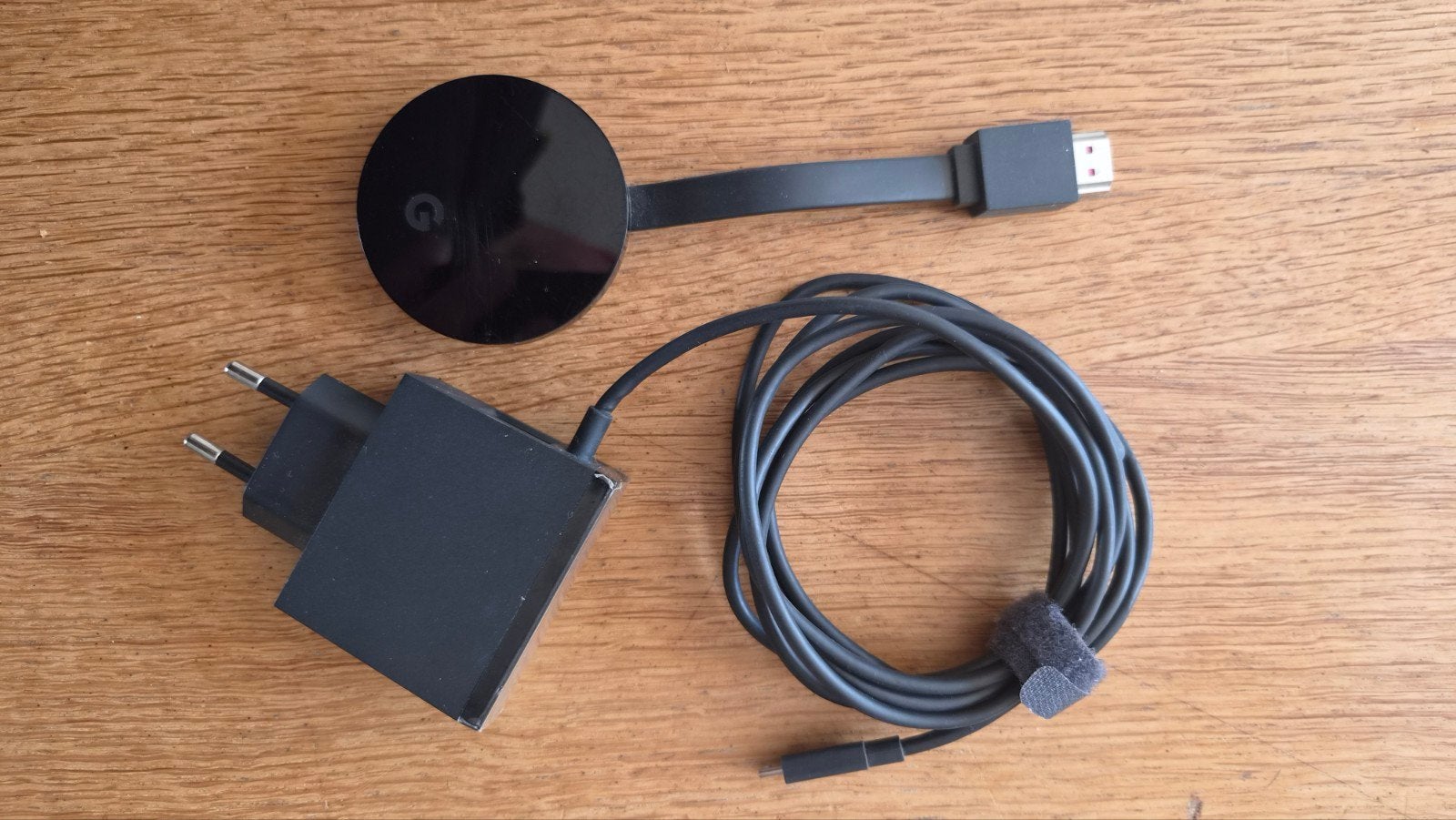 Google Chromecast Ultra (4K Ultra HD)–Incl. ethernet-adapter, Ophalen of Verzenden, Zo goed als nieuw, HDMI