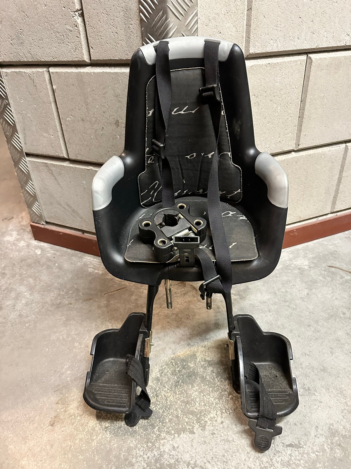 Bobike voorzitje met windscherm, Fietsen en Brommers, Fietsaccessoires | Fietsstoeltjes, Voorzitje, Ophalen of Verzenden, 0 t/m 13 kg
