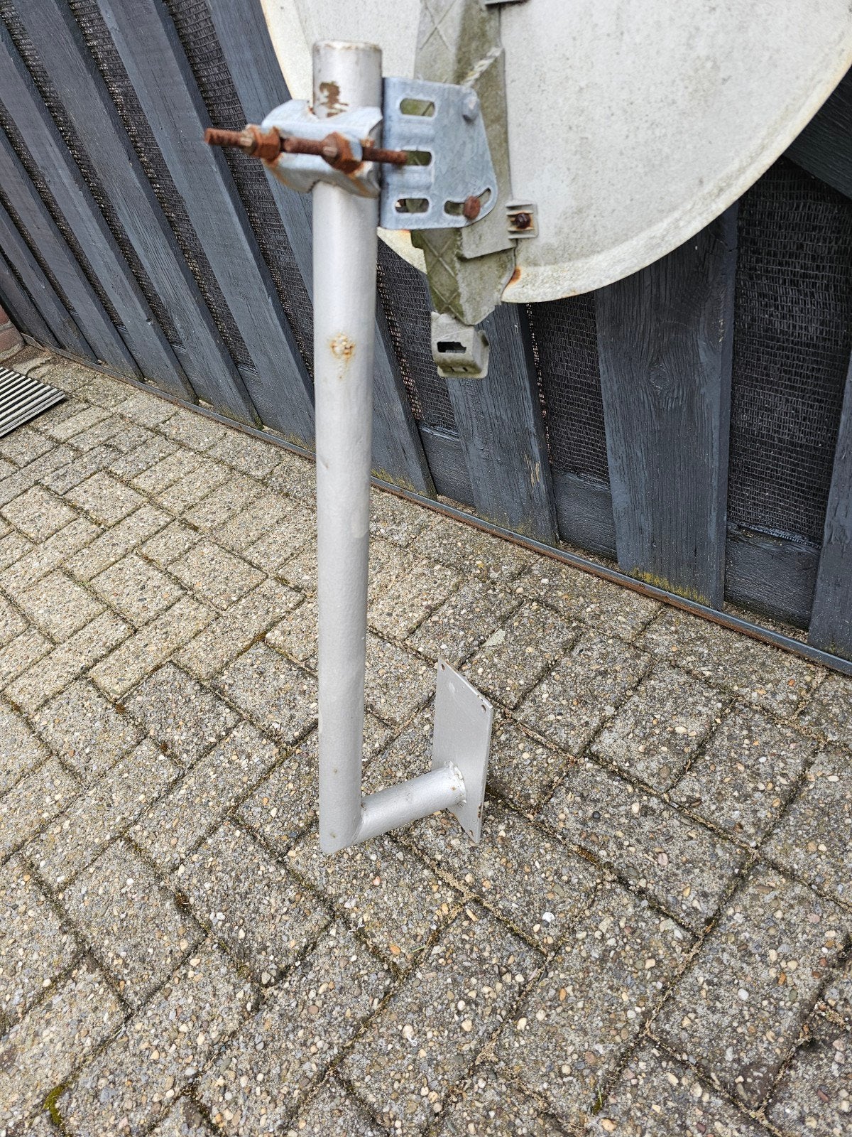 Stevige handgemaakte steun voor schotel of antenne, Ophalen, Gebruikt, (Schotel)antenne-accessoires, Overige merken
