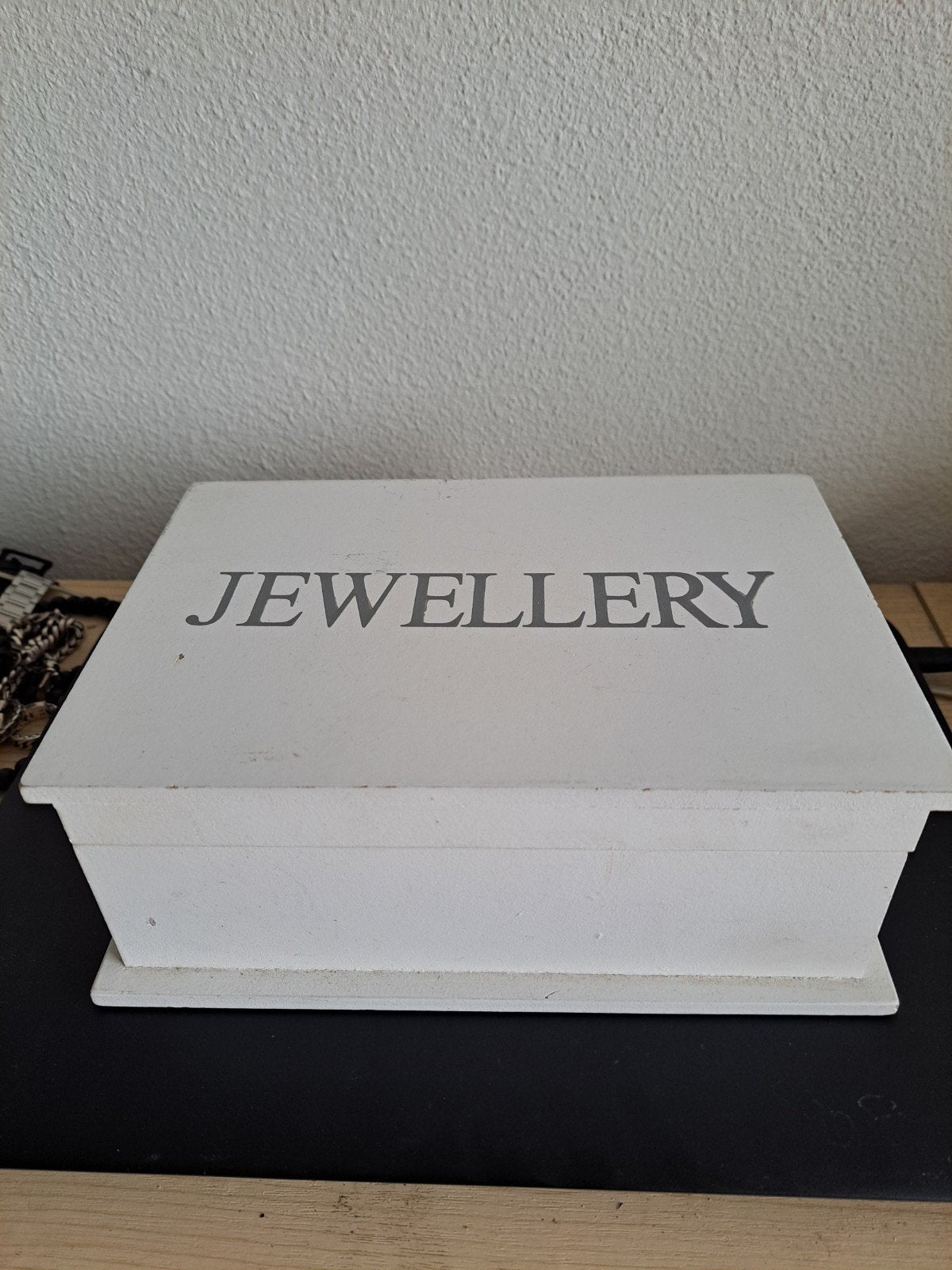 Witte sieradendoos met spiegel en 'Jewellery' opdruk, Ophalen of Verzenden