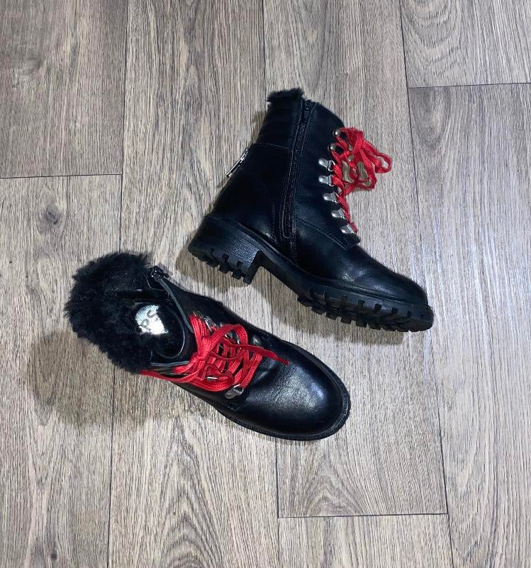Hele leuke stoere zwart/rode PS Poelman bikerboots | Maat 37, Zwart, Lage of Enkellaarzen, Ophalen of Verzenden, Zo goed als nieuw