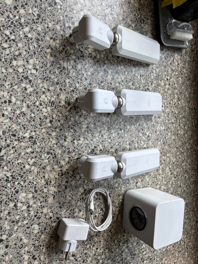 Ubiquiti amplify Mesh WiFi Systeem met Router en 3 AP's, Ophalen of Verzenden, Gebruikt, Router