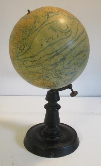 antieke wereldbol globe op houten voet Forest Parijs 140, Antiek en Kunst, Curiosa en Brocante, Verzenden