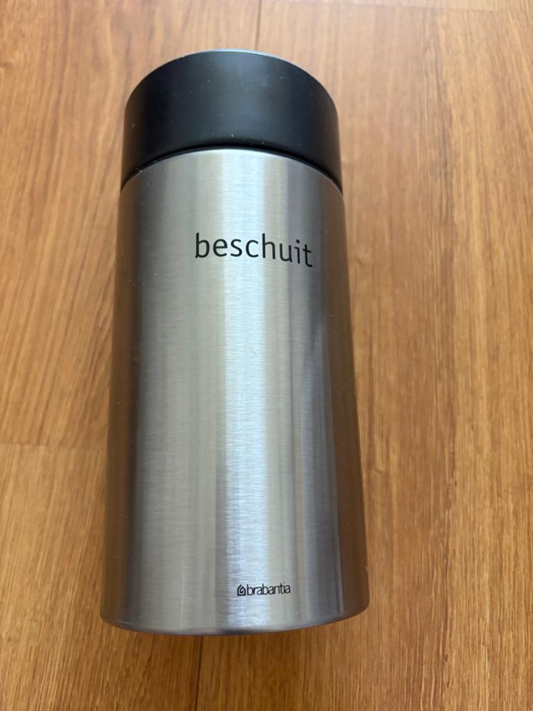 Brabantia Beschuitbus - RVS met Zwarte Deksel, Huis en Inrichting, Zilver, Ophalen of Verzenden, Zo goed als nieuw, Voorraadpot