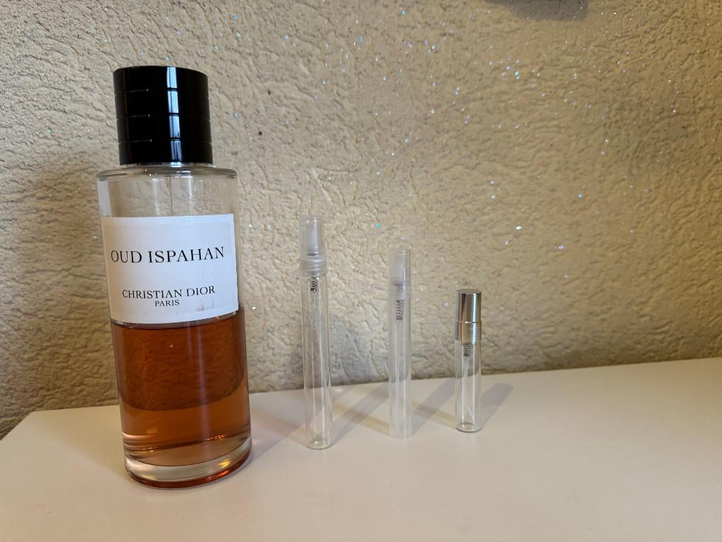 Oud Ispahan decant sample split parfum, Verzenden