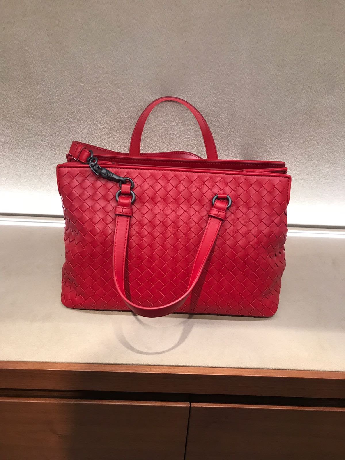 Bottega Veneta rode leren tas intrecciato, Ophalen, Zo goed als nieuw, Rood, Handtas