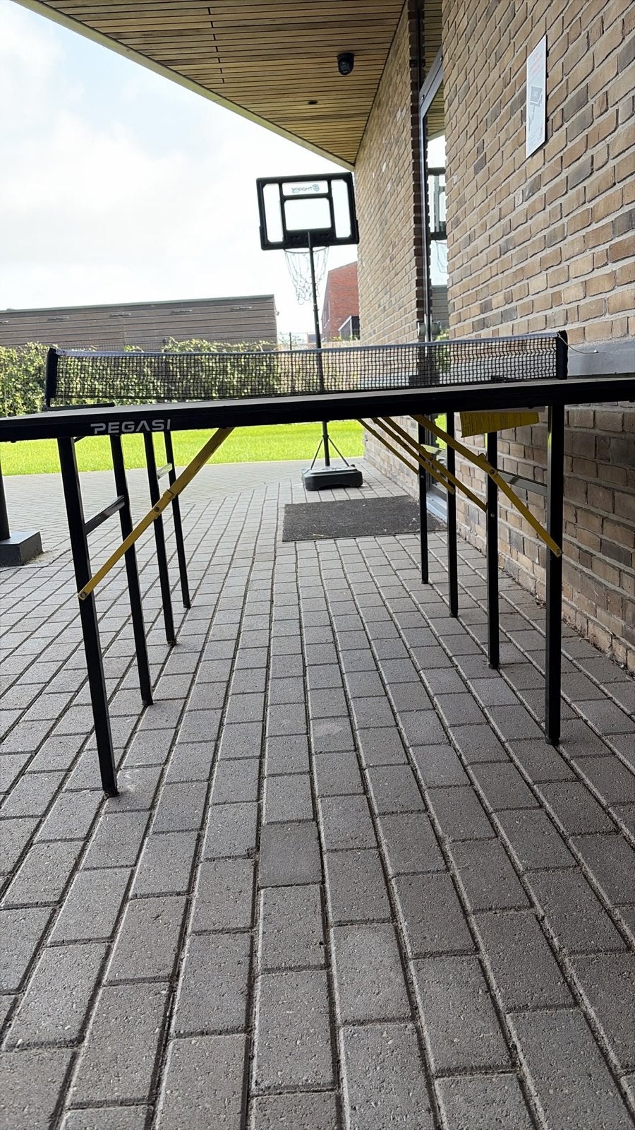 Pegasi Sport 75% Indoor Tafeltennistafel, Ophalen, Zo goed als nieuw, Tafel Indoor, Inklapbaar