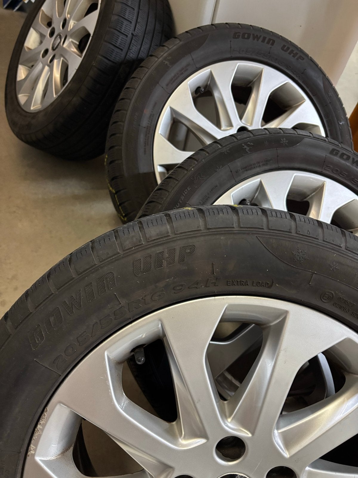Winterbandenset 205/55R16 94T Seat Leon, Ophalen, Gebruikt, 16 inch, Banden en Velgen