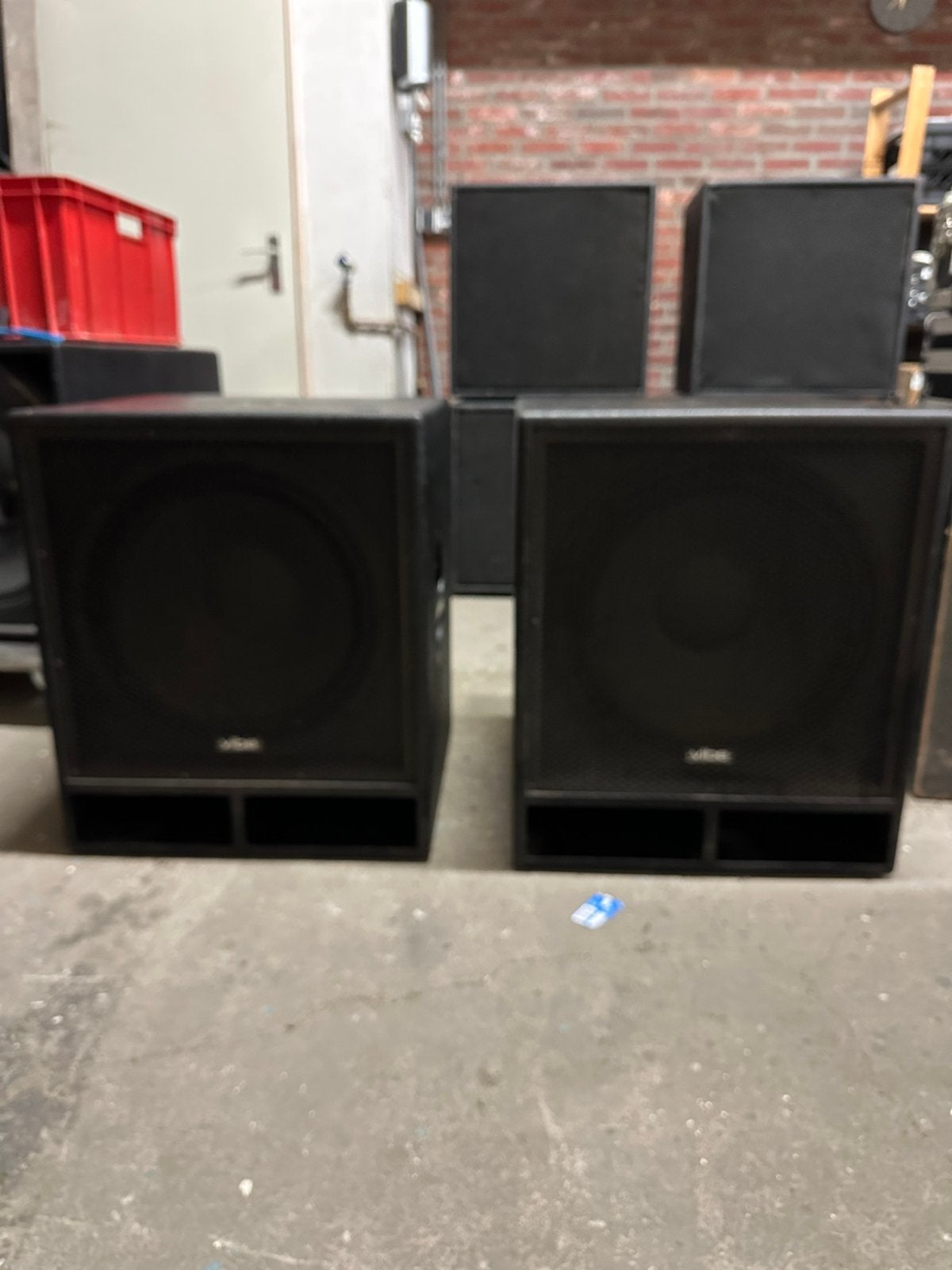 2 stuks JB Vibe 18S baskasten, Overige merken, Jb, Gebruikt, Ophalen of Verzenden