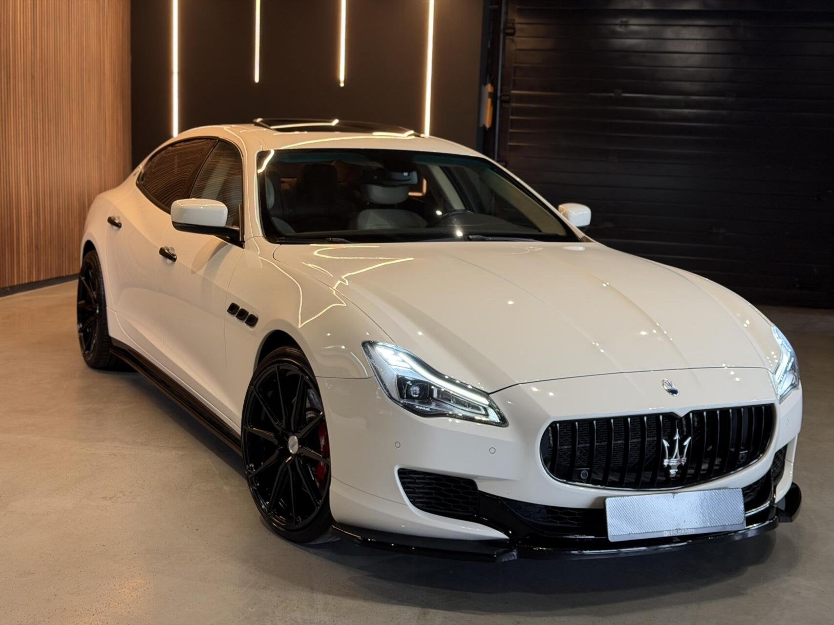 Foto 51 van Maserati Quattroporte 3.8 GTS V8|Pano|Vossen|Maxton|B&W|22"