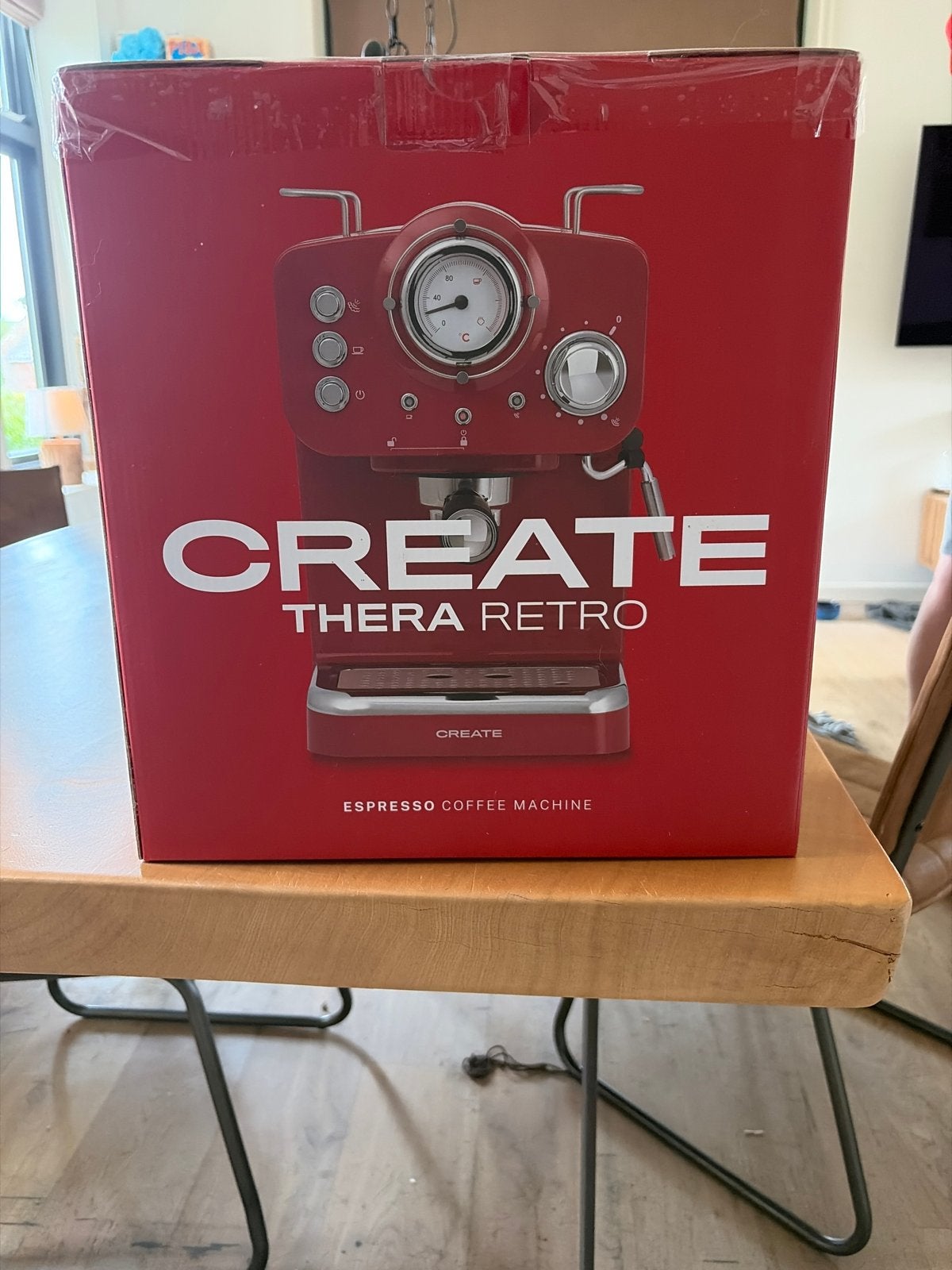 Nieuw CREATE THERA RETRO Espresso Koffiezetapparaat Rood, Witgoed en Apparatuur, Koffiezetapparaten, Ophalen, Afneembaar waterreservoir