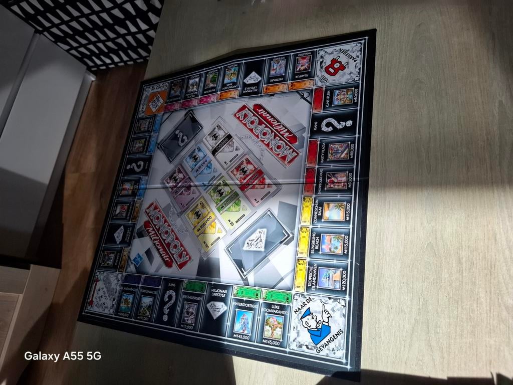 Monopoly millionaire, Gebruikt, Ophalen of Verzenden, Hasbro, Nvt