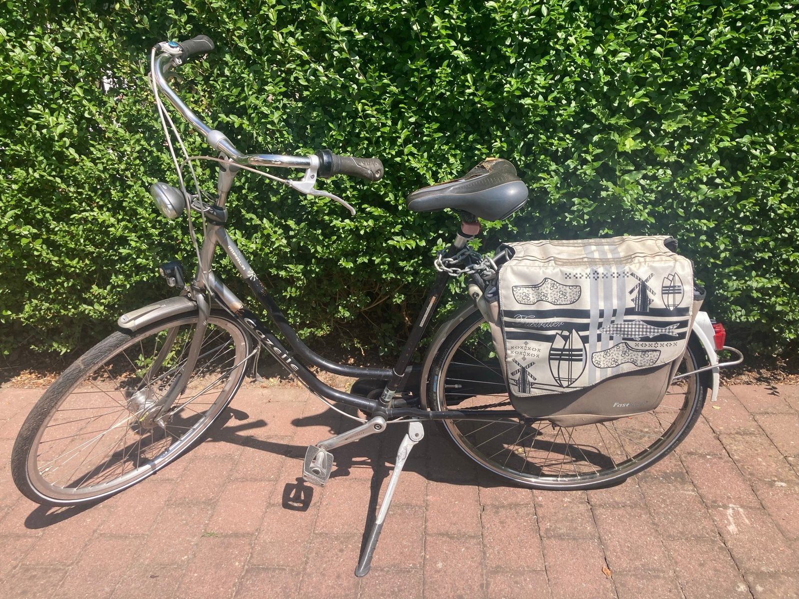 Gazelle damesfiets met fietstassen en slot, Ophalen, Velgrem, Versnellingen, Gazelle