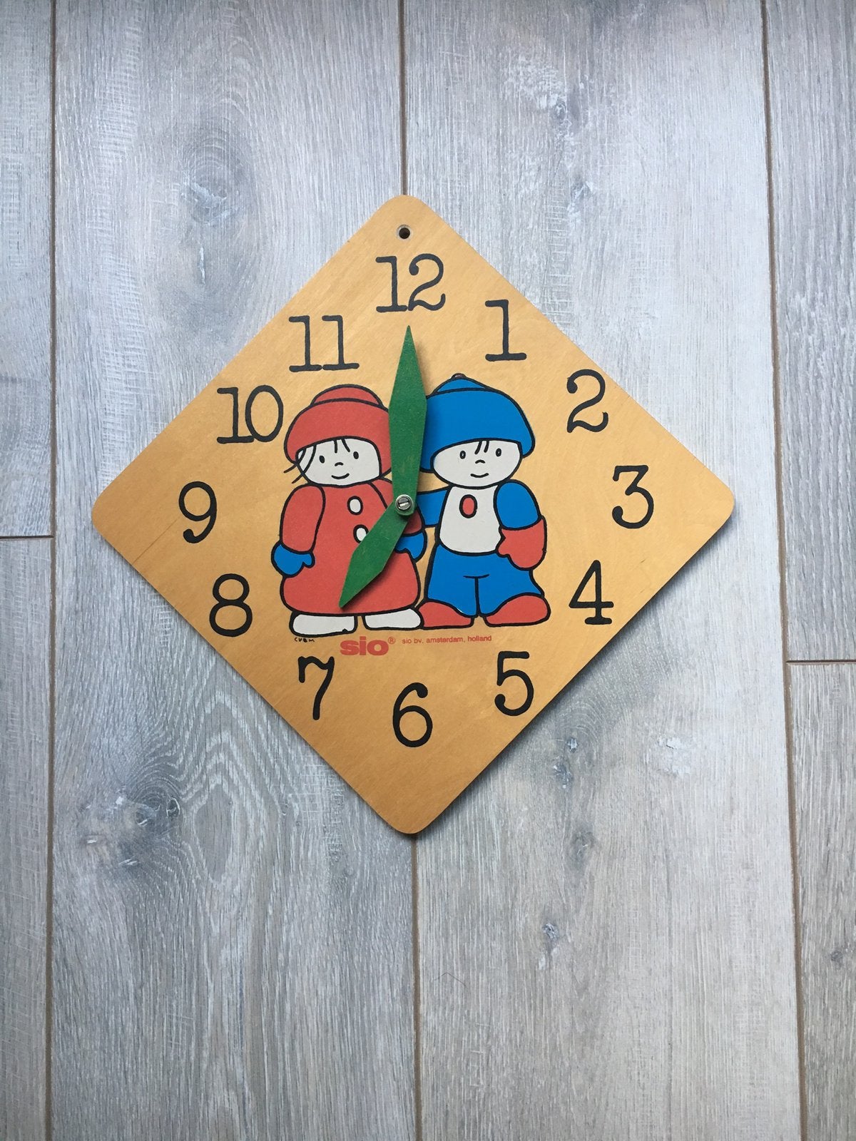 Leuke houten leerklok van Sio 25 x 25 cm., Ophalen of Verzenden, Zo goed als nieuw