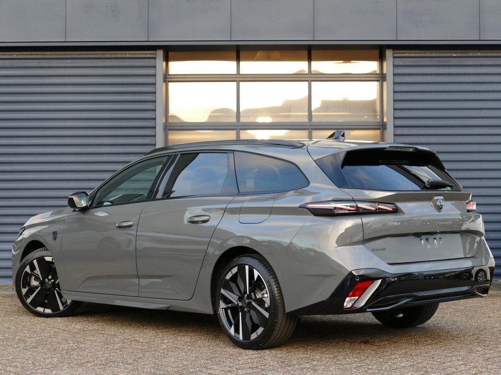 Peugeot 308 SW 1.6 Plug-in Hybrid 195 GT | NIEUW MODEL! | 85, 260 min, 4 cilinders, 1650 kg, Leder en Stof
