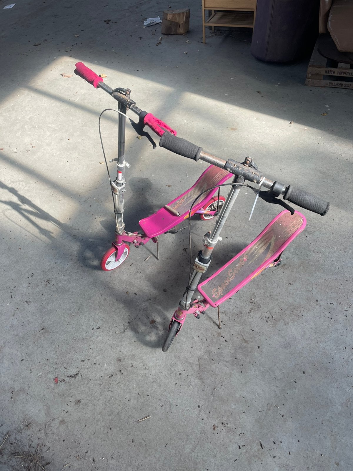 2 roze space scooters, Ophalen, Gebruikt, Kinderkar