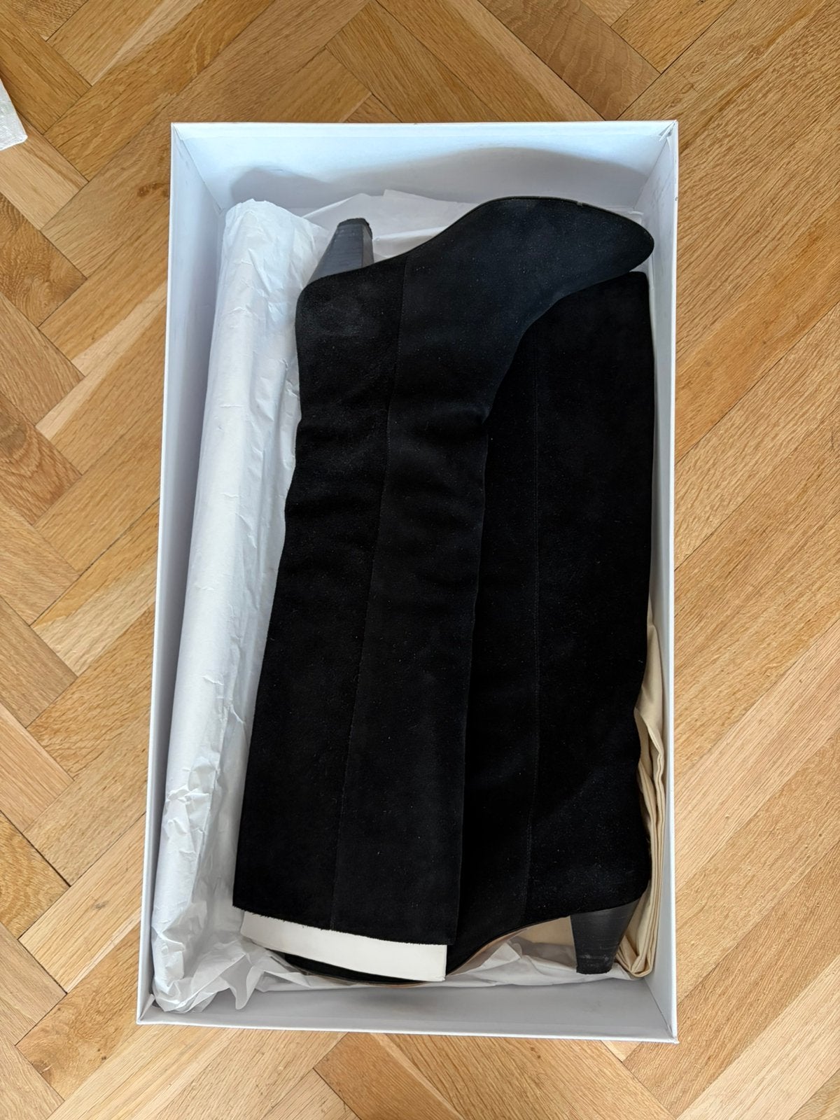 Zwart suede laarzen Isabel Marant maat 36, Kleding | Dames, Schoenen, Verzenden, Zo goed als nieuw, Zwart, Hoge laarzen