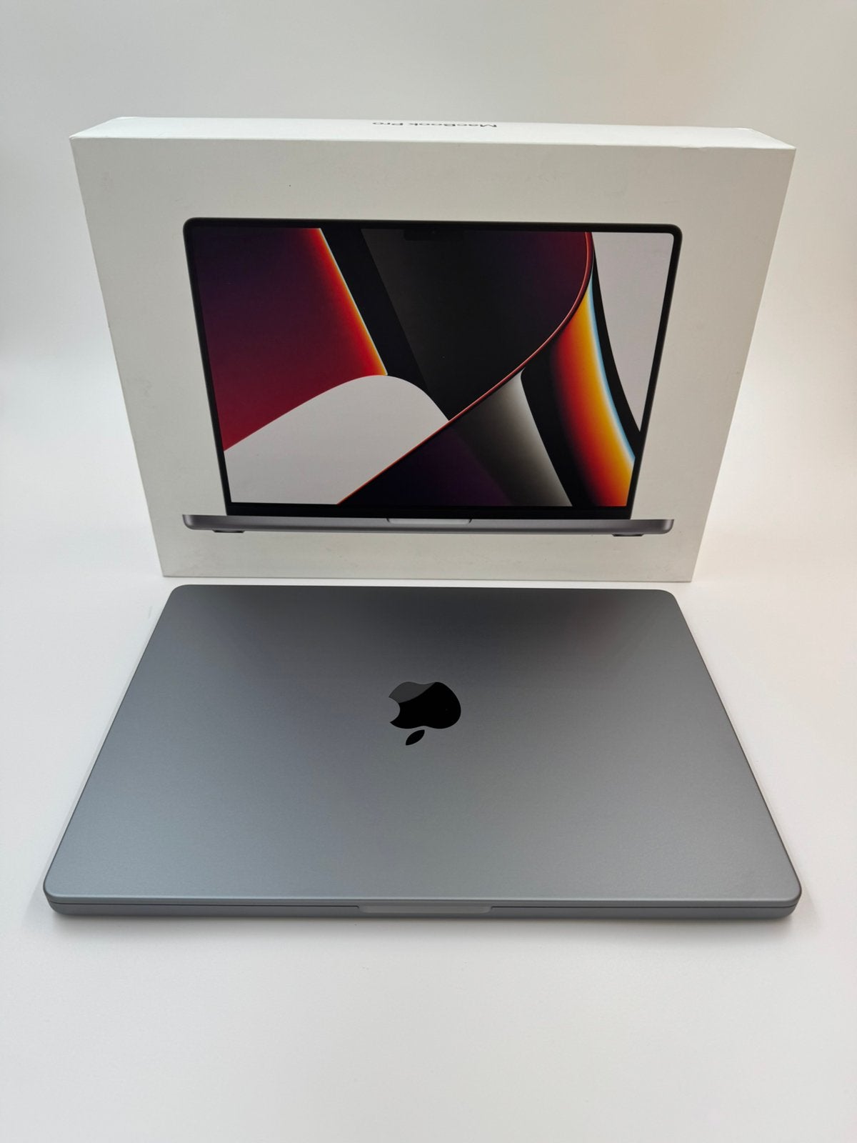 Apple Macbook Pro M1 Pro | 16GB Ram | 1TB SSD | 1 Cyclus | A, MacBook Pro, Overige groottes, Ophalen of Verzenden, Zo goed als nieuw