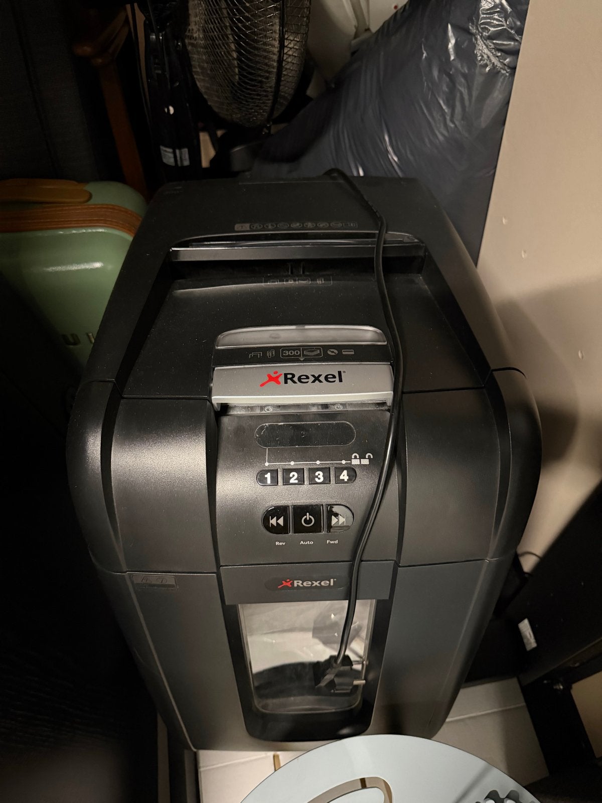 Rexel Auto+ 300M automatische papiervernietiger, Zakelijke goederen, Ophalen, Gebruikt, Overige typen