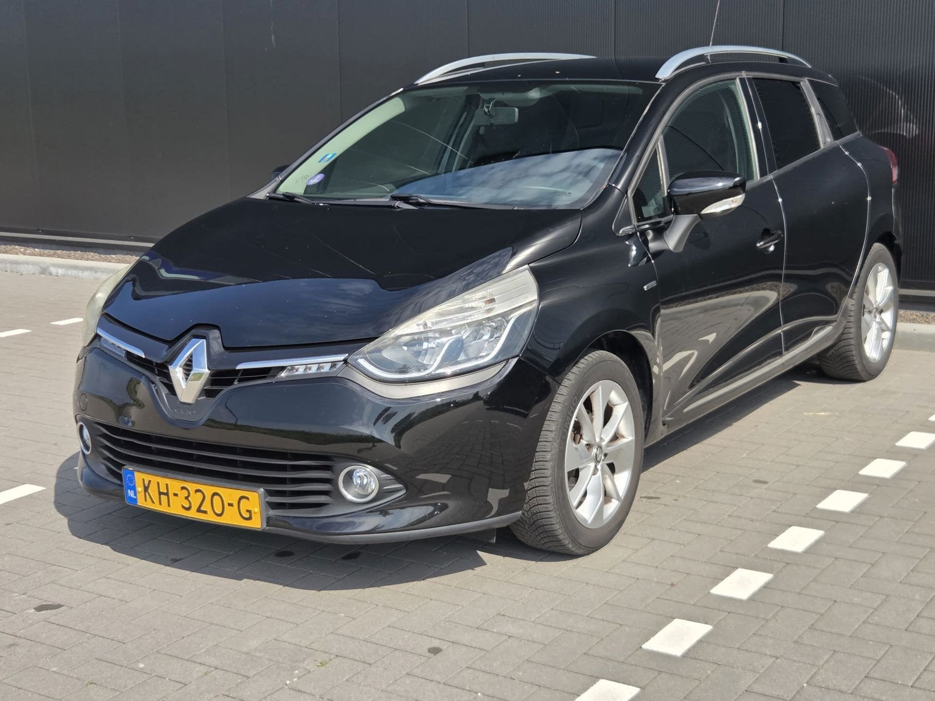 Renault Clio Estate 0.9 TCe Limited, Voorwielaandrijving, 898 cc, Gebruikt, Euro 6