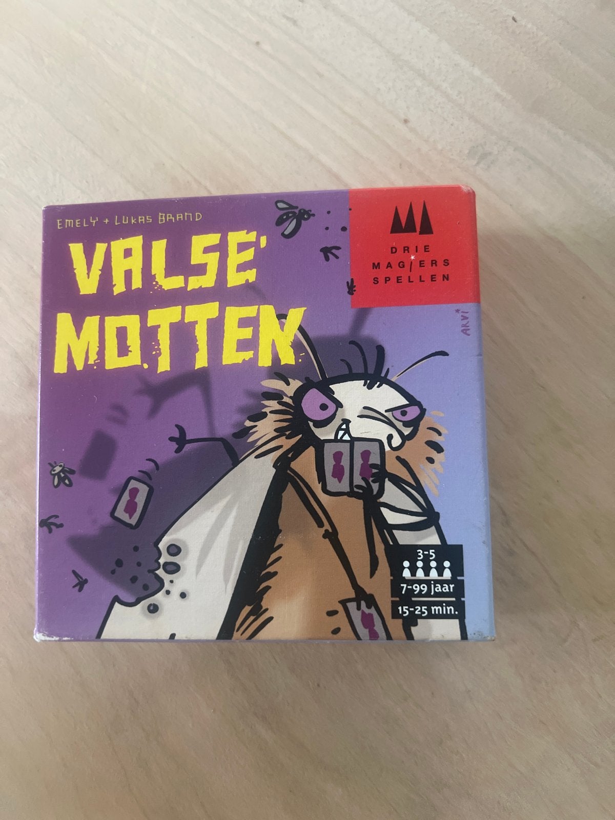 Valsche Motten - Leuk kaartspel voor 3-5 spelers, Drie of vier spelers, Ophalen of Verzenden, Gebruikt