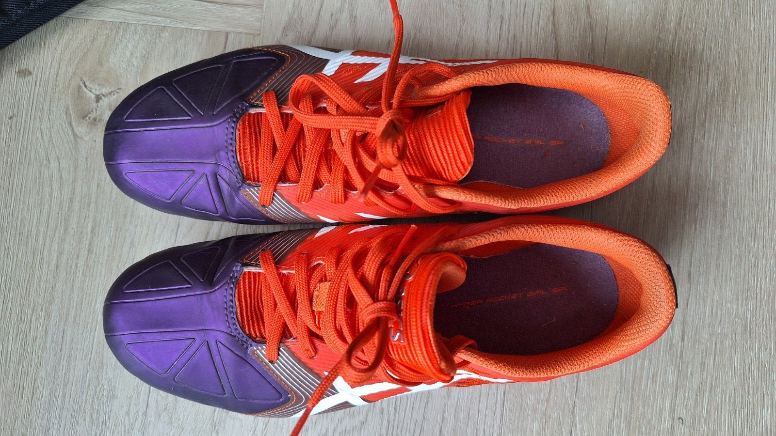 Asics spikes maat 40, Ophalen of Verzenden, Zo goed als nieuw, Schoenen