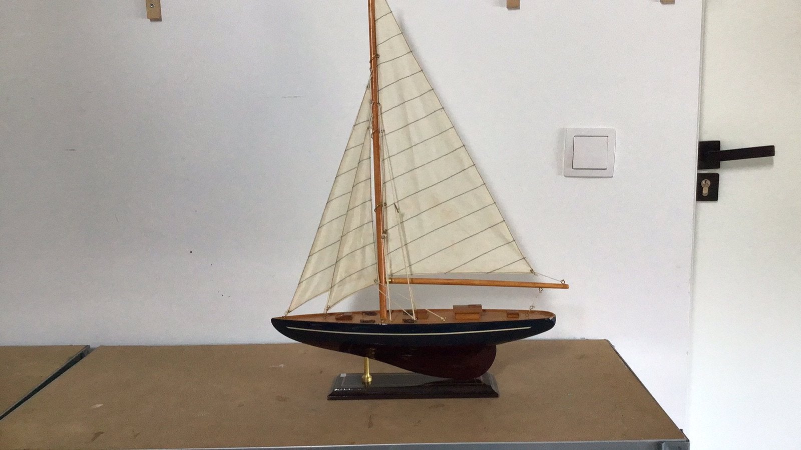 Zeilboot voor decoratie, Ophalen, Zo goed als nieuw, 1:32 tot 1:50