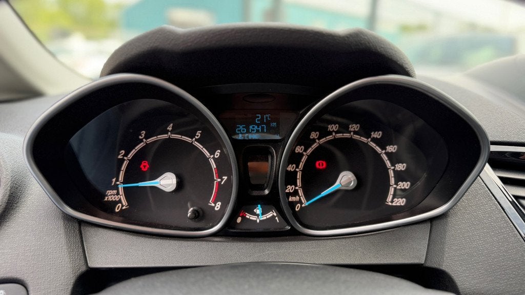 Ford Fiesta 1.0 EcoBoost Titanium LM velgen|PDC Achter, Auto's, Voorwielaandrijving, Euro 5, 101 pk, 23 km/l