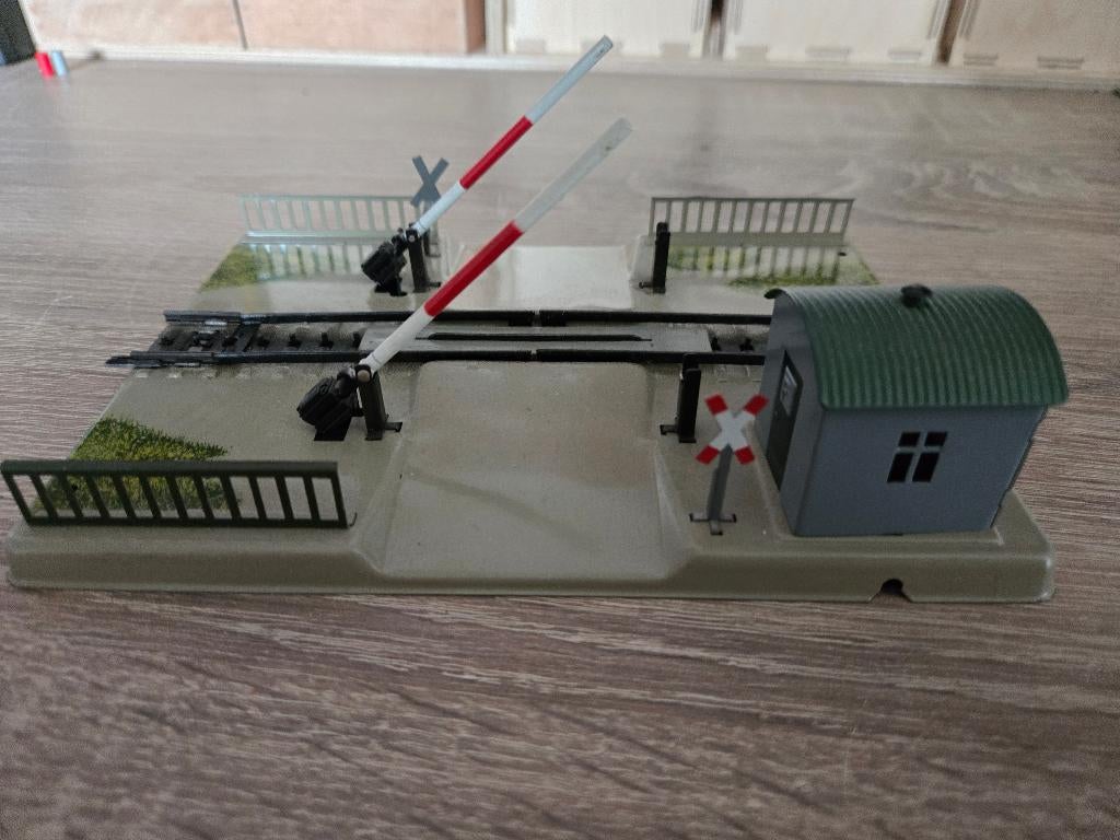 Marklin Overweg 7390, Hobby en Vrije tijd, Modeltreinen | H0, Wisselstroom, Gebruikt, Overige typen, Ophalen of Verzenden