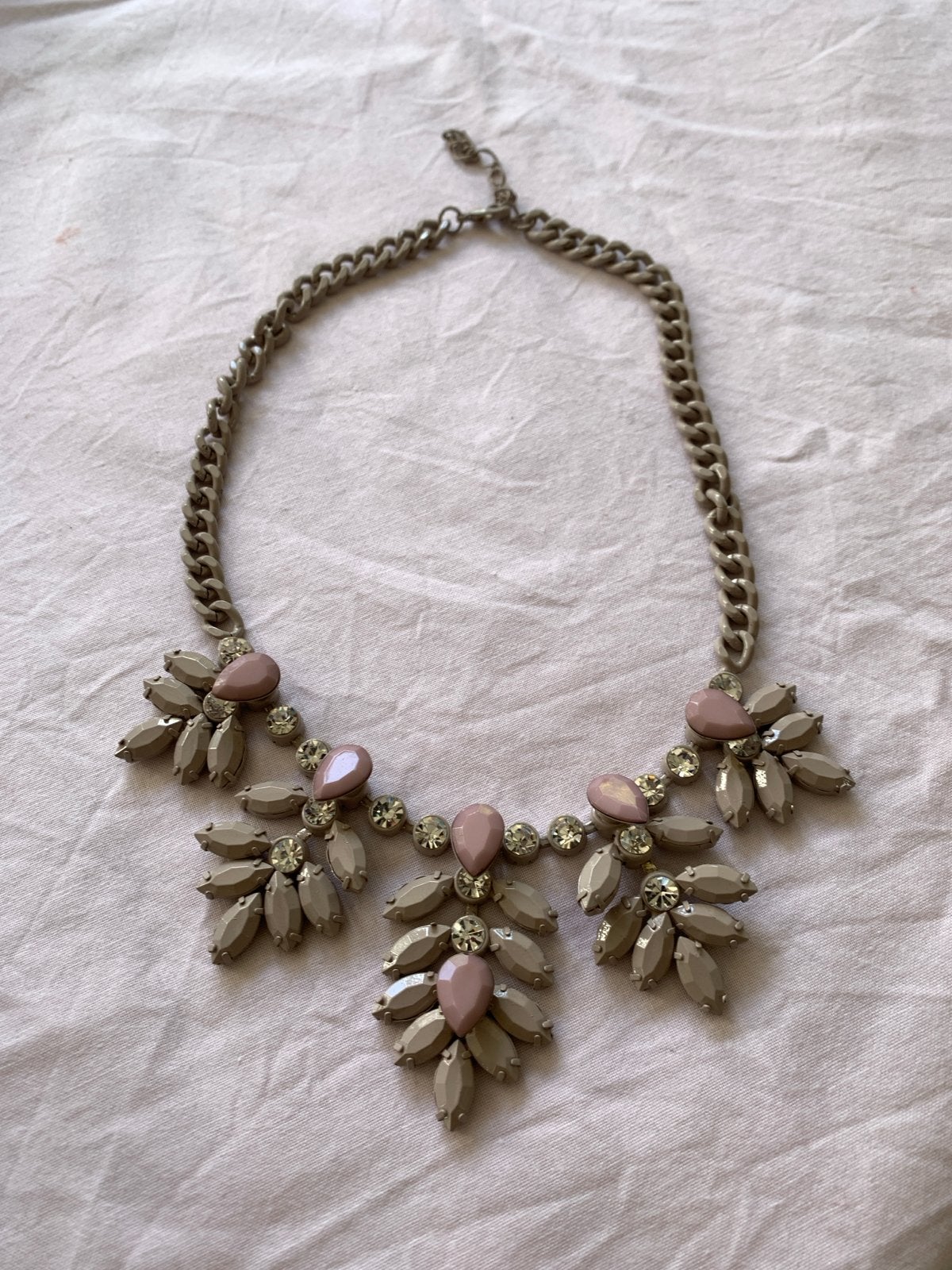 Marccain ketting met oud rosé en strass, zeer apart, Sieraden, Tassen en Uiterlijk, Overige materialen, Ophalen of Verzenden, Zo goed als nieuw