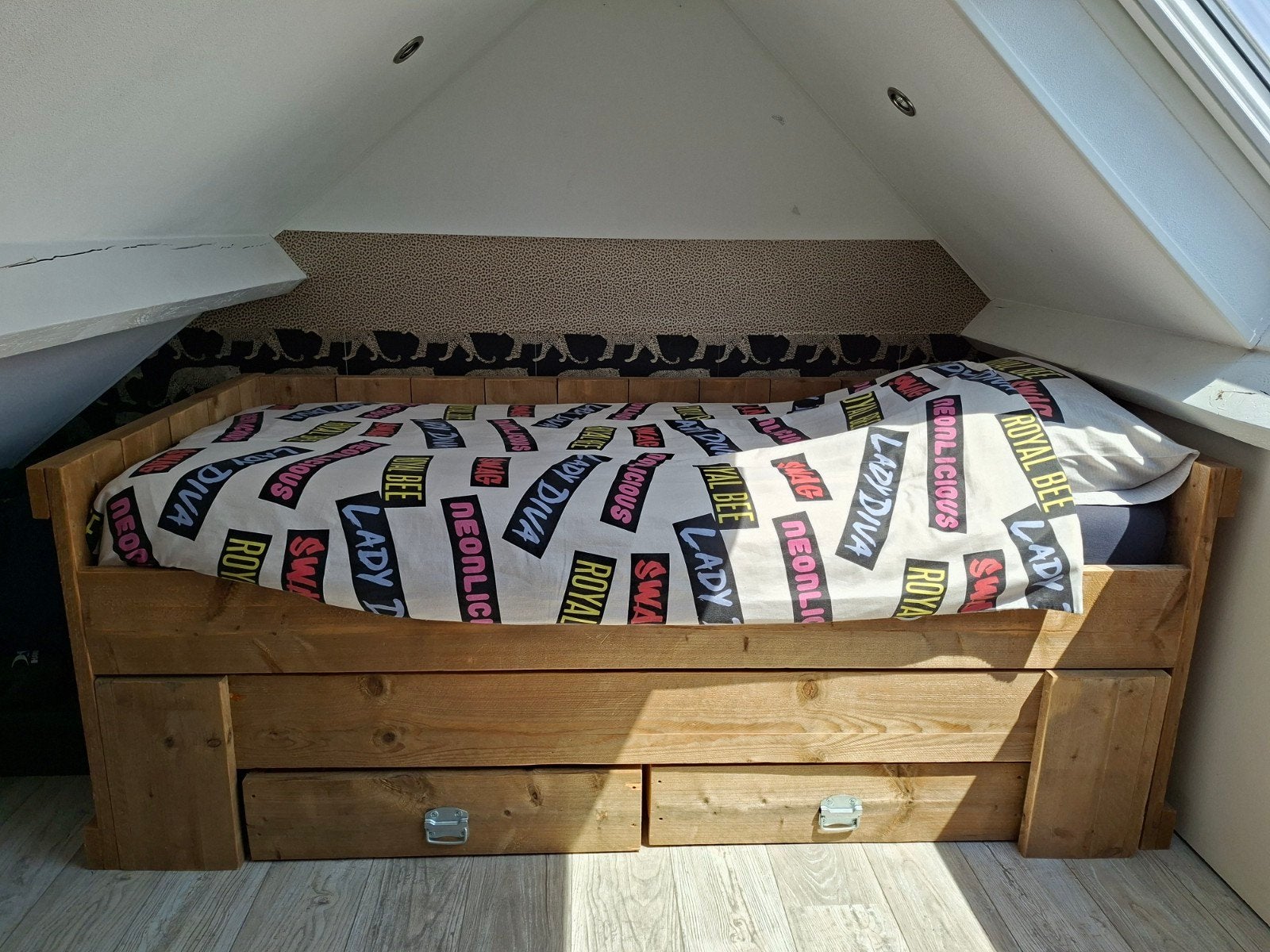 Stevig steiger houten bed met opberglades, Kinderen en Baby's, Ophalen, 85 tot 100 cm, Gebruikt, Lattenbodem