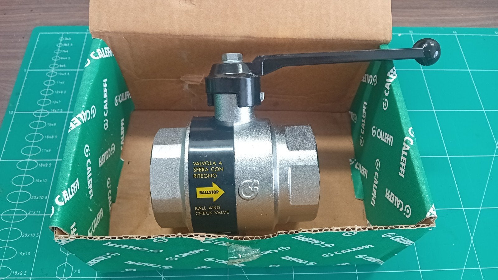 NIEUW | Caleffi 323090 | 2 inch | kogelkraan + terugslagklep, Ophalen of Verzenden, Nieuw