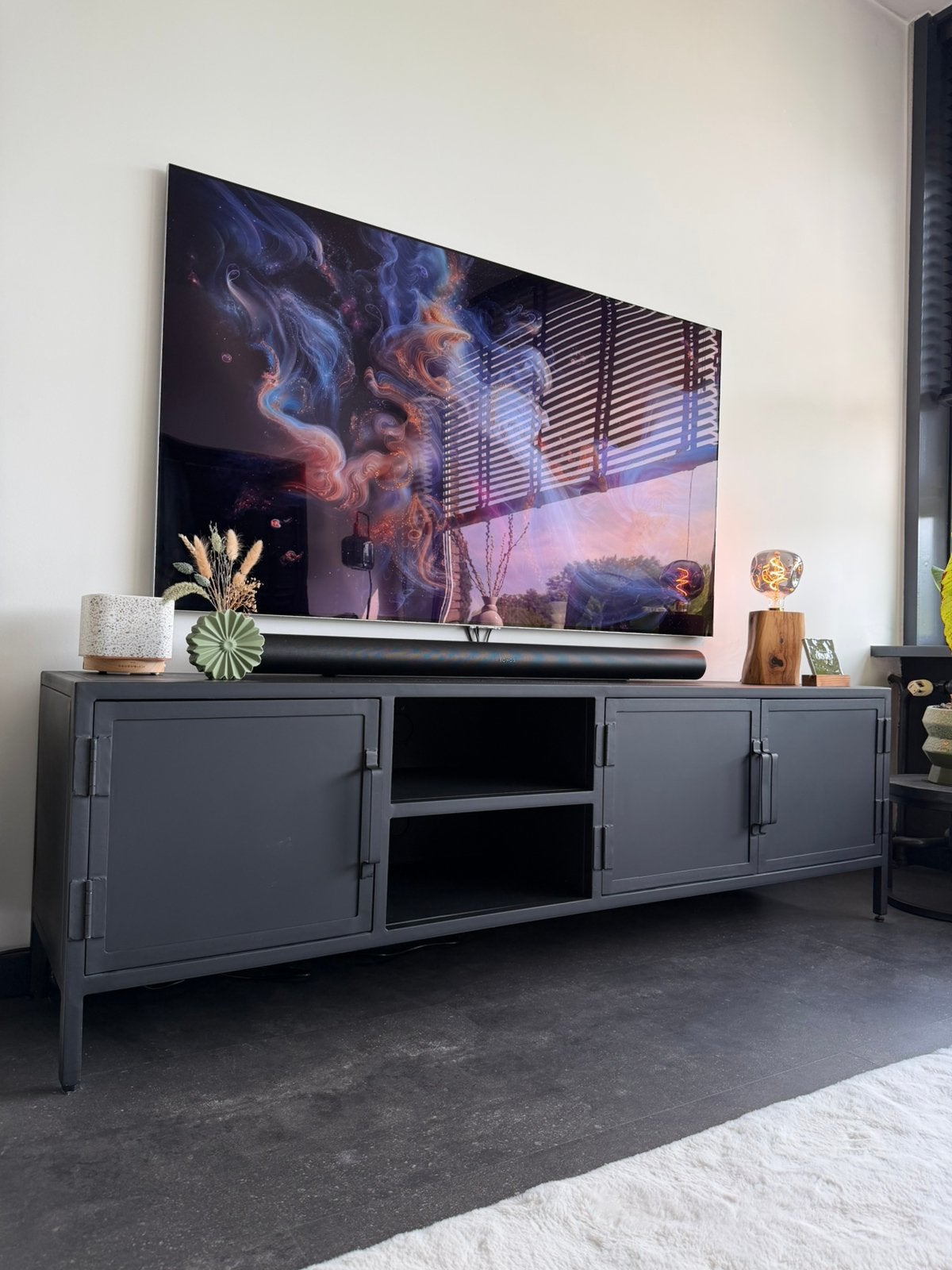 TV Dressoir Zwart Metaal 180cm Breed Den Bommel Meubelen, Huis en Inrichting, Ophalen, Gebruikt, 150 tot 200 cm, Minder dan 100 cm