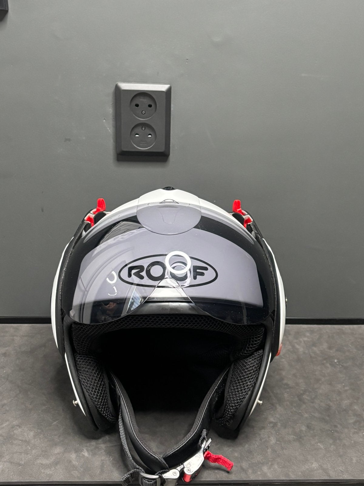 ROOF Boxxer 2 Systeemhelm XL wit/zwart smoke vizier, Systeemhelm, Heren, XL, Tweedehands